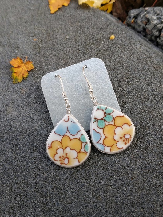 kolczyki ceramiczne Kolczyki ceramiczne w kwiaty