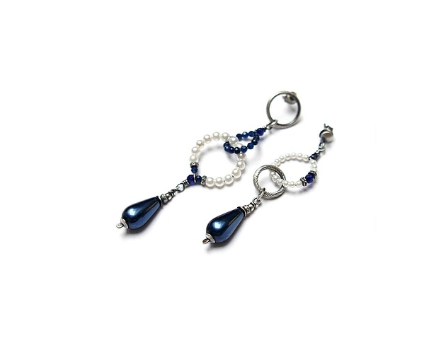 kolczyki z kamieniami Kolczyki Wianki perle /asymmetric/