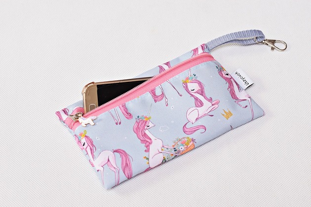 etui na telefon Etui na telefon klucze saszetka do torebki jednorożce