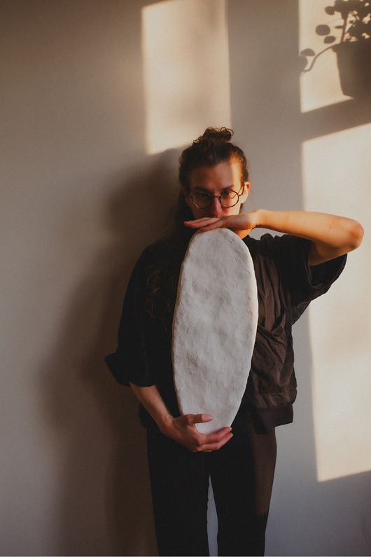 Ozdoby na ścianę Secca i Uaro. Płaskorzeźby ręcznie lepione.