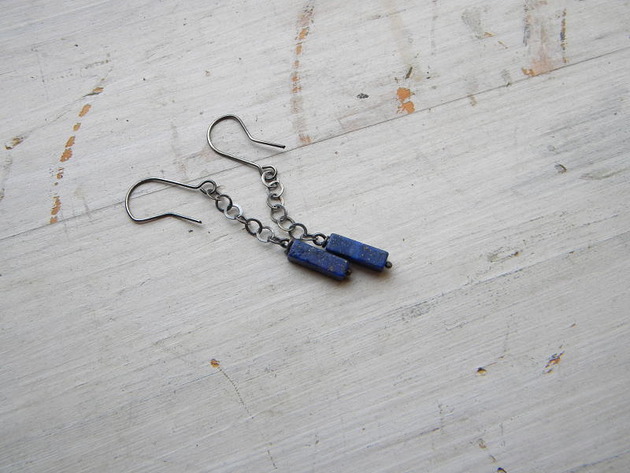 lapis lazuli  na łańcuszku - kolczyki Beata Trotter