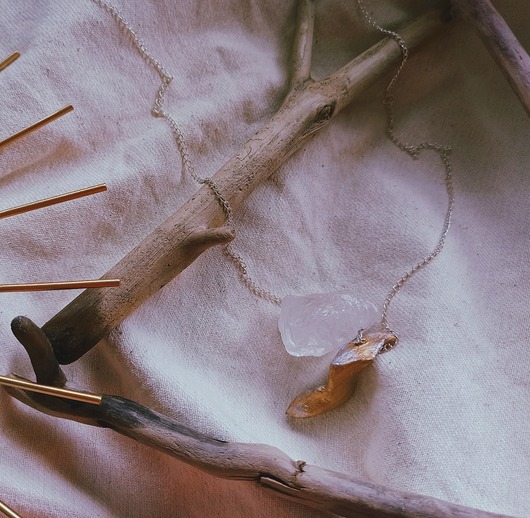 Amulet #modernwitch Szary Piknik