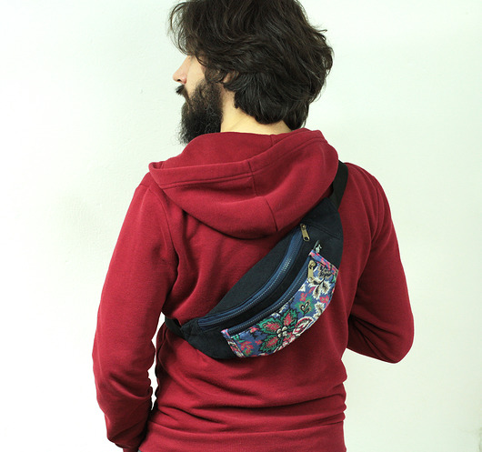 Granatowa nerka Maruna Upcycled