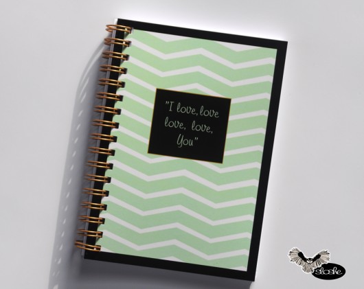 Notes z napisem I LOVE YOU Sowia Aleja
