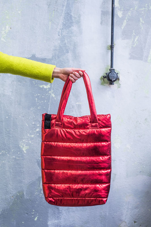 Winter TOTE red NOSU
