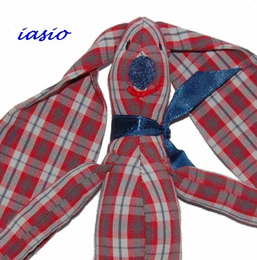 Długouchy w kratkę iasio