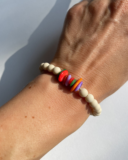 bransoletki z kamieni naturalnych Bransoletka z kamienia rzecznego i muszli