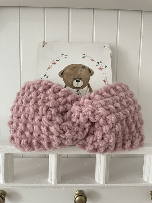 Opaska wełniana merynos handmade pudrowy róż GroKo Design