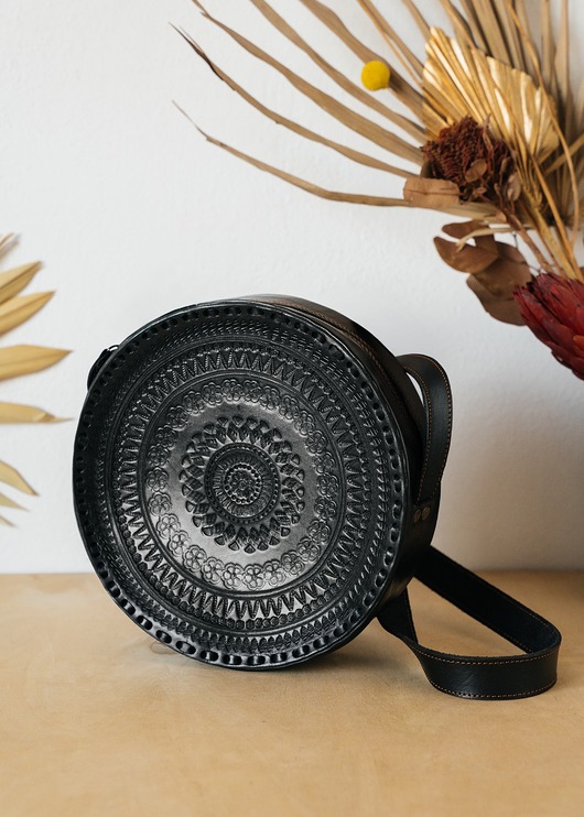 torby na ramię Torebka skórzana ręcznie robiona góralska okrągła na ramię Carmen Duża