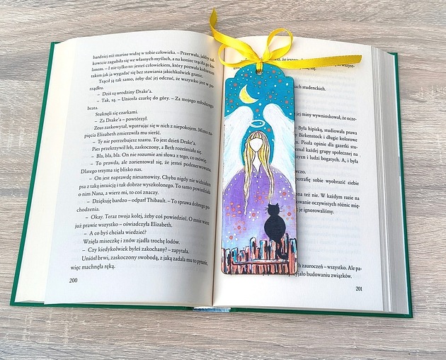 zakładki do książek Zakładka do książki Księżycowa Opiekunka