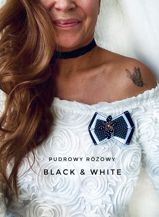 broszki Brosza Black & White z efektowym kwiatem w kropeczki New