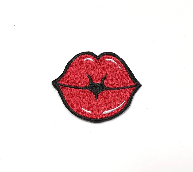 naszywki na ubrania Naszywka na ubrania Cmok! Całuśne usta