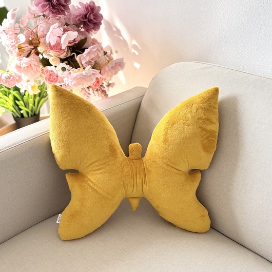 poduszki z grafiką Poduszka Dekoracyjna Motyl Żółty Miodowy