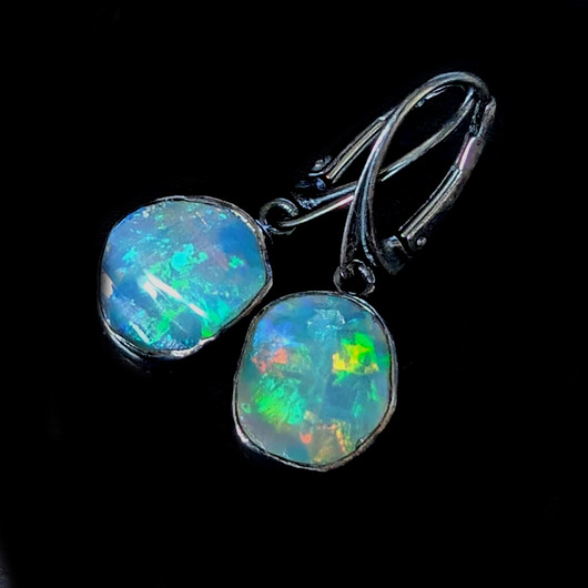 kolczyki srebrne Kolczyki srebrne tęczowa aura w opalach