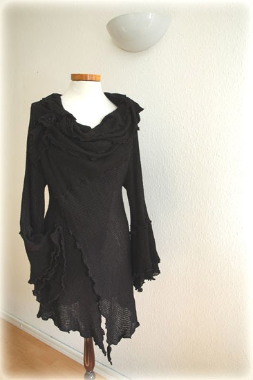 Black Asymmetrical Cardigan malowane lnem