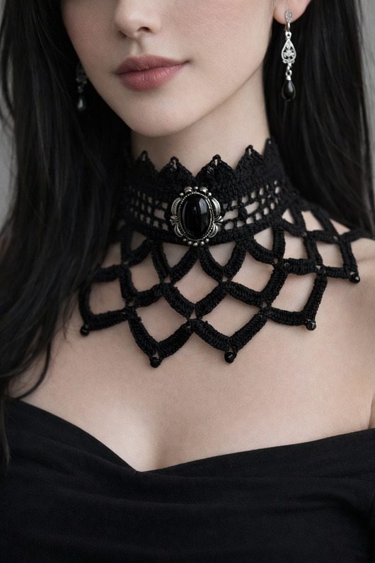 kolie Kolia retro koronkowa czarna