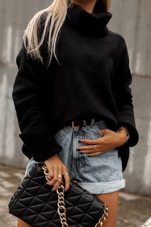 swetry damskie  Sweter oversize z golfem czarny MISS BLACK