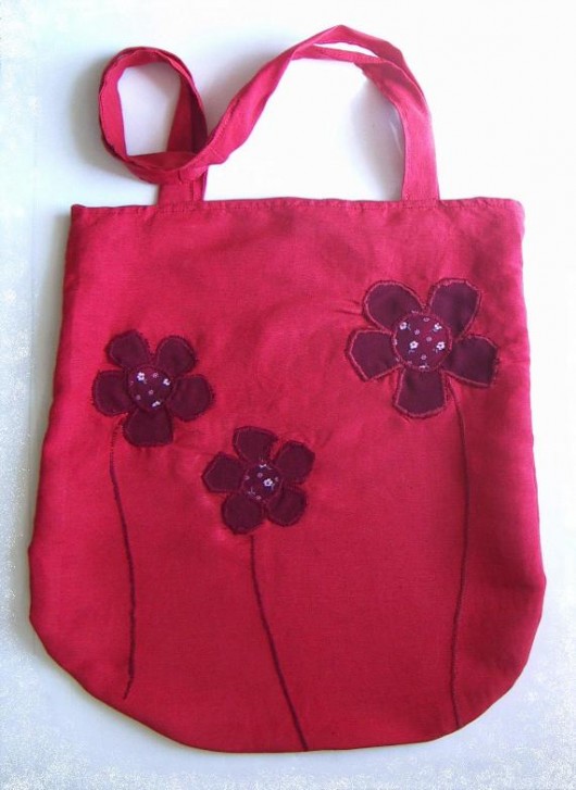 ::trois fleurs rouges:: BOHINI