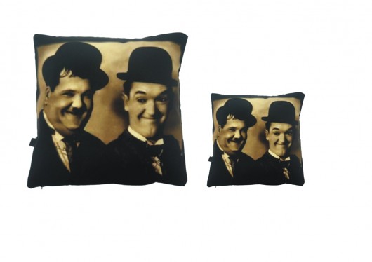 Dwie poduszki z Flipem i Flapem Gaul Designs