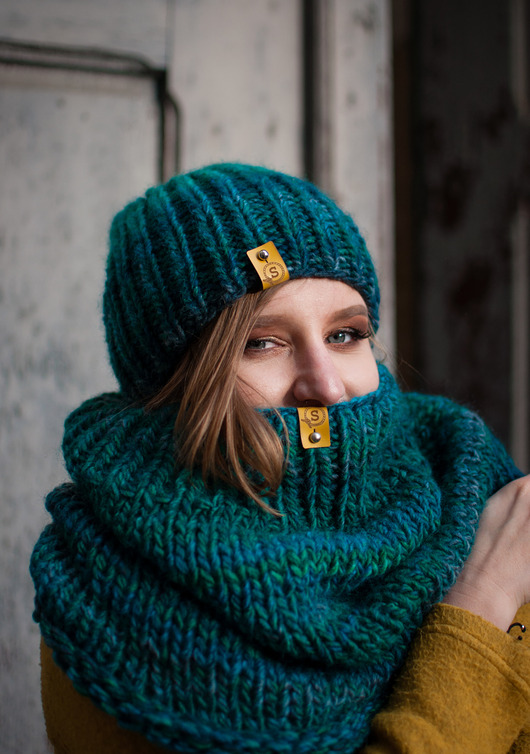 czapki damskie MAXCOLOR Komplet zimowa czapka i komin morska toń