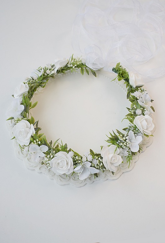 wianki komunijne Wianek komunijny jak żywy , biel zieleń