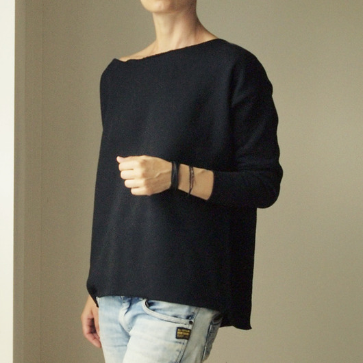 bluza bez kaptura damska Czarna bluza cięta