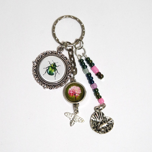 breloki Breloczek - Zielony żuczek, żabka, pszczoła