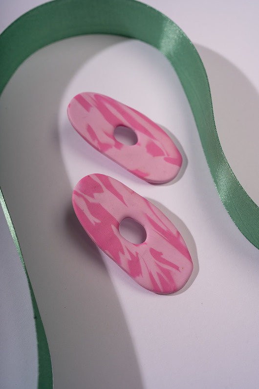 Kolczyki sztyfty w kolorze żółtym wiggly design Dwie Gliny