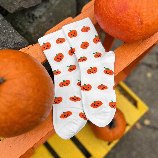 skarpetki damskie Skarpetki z dynią - Skarpetki na Halloween - Jesienny wzór