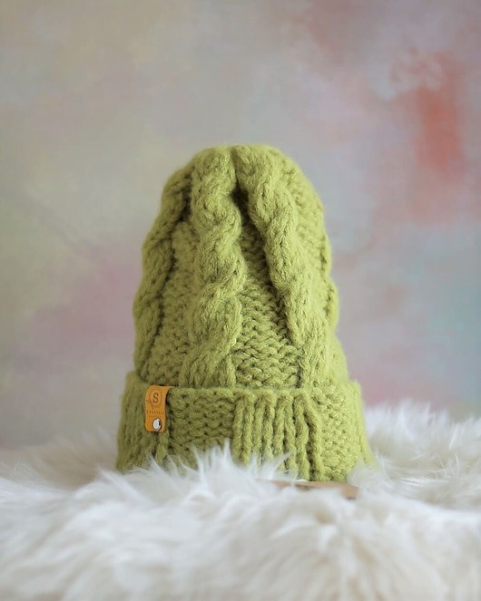 czapki damskie Wełniana czapka z warkoczami LULLABY 100 % alpaka limonka