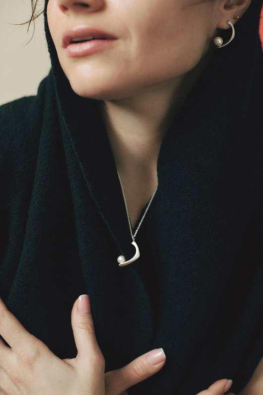 wisiory PEARL / satin silver necklace with white pearl