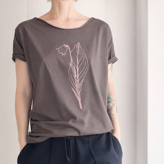 t-shirt damskie Konwalia rose gold Szara czekolada Krótki Oversize