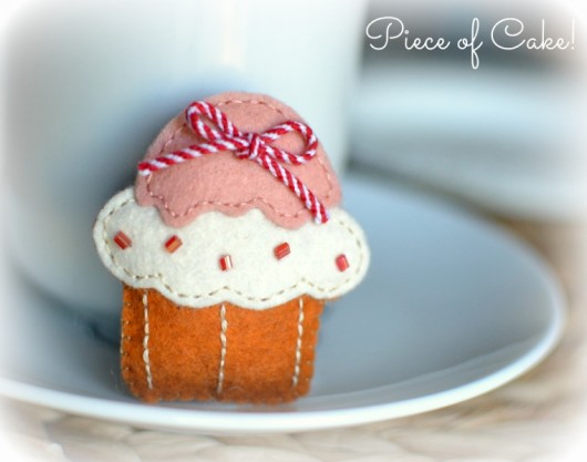 Muffin Babeczka broszka ciasteczko Maja Allure