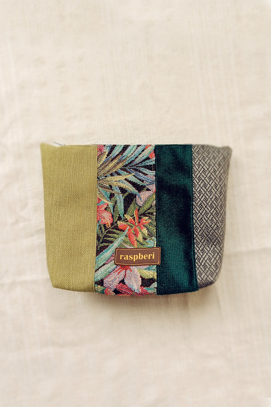 kosmetyczki Zielona duża kosmetyczka damska patchwork
