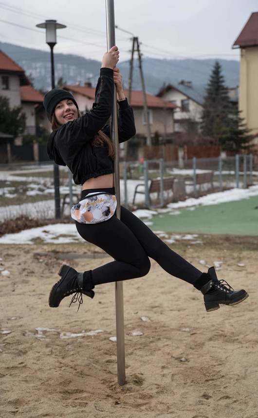 saszetka nerka NERKA SPORTOWA BLACK HEXAGON ( czarna )