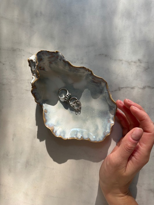 pojemniki na biżuterię Ceramiczna ostryga na obrączki, kolczyki, palo santo i drobne pamiątki