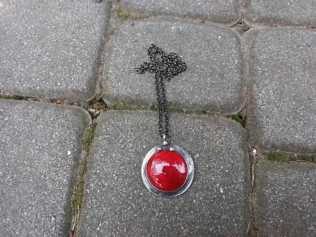 Mars - wisiorek po drugiej stronie lustra