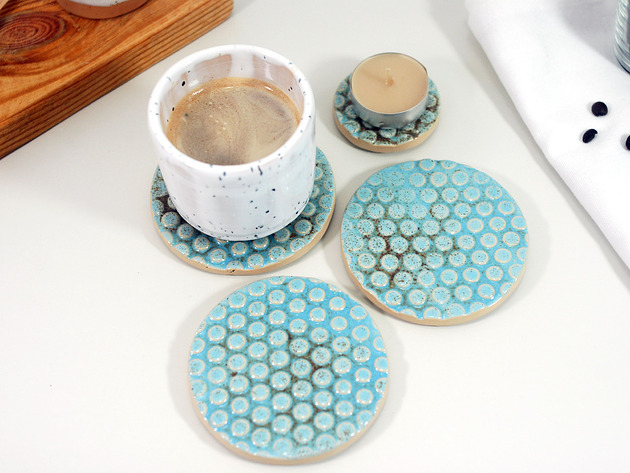 podkładki do kuchni Zestaw 3 ceramicznych podstawek + podstawka na świeczkę