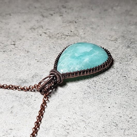 wisiory Amazonit - kamień młodości m225