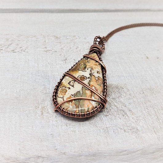 wisiory Indonezyjski jaspis picasso m95