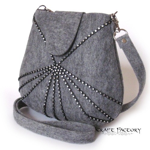Sparkling Spiderweb - mała torebka na ramię Craft Factory