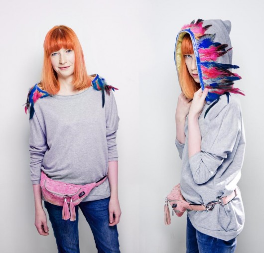 Bluza POCAHONTAS szara pióra kaptur Benni