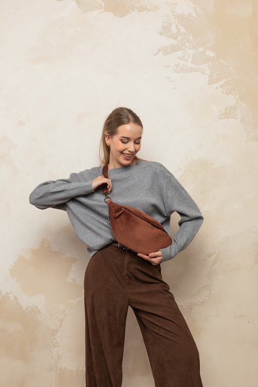 saszetka nerka Welurowa nerka basic cynamon