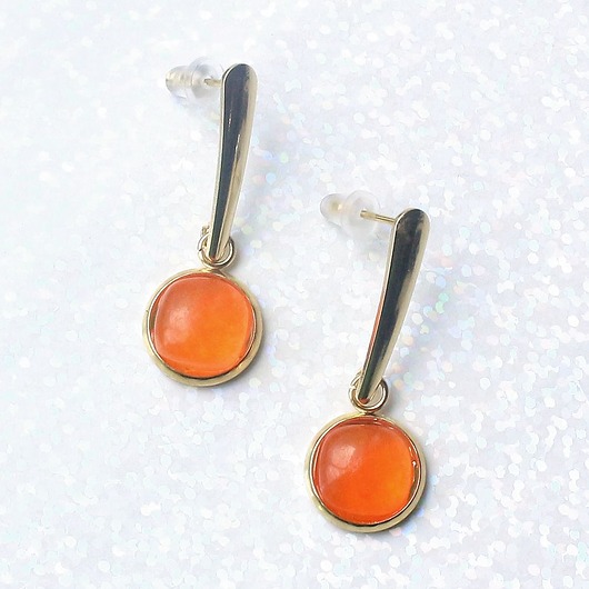 kolczyki z kamieniami Eleganckie kolczyki sztyfty pozłacane Chalcedon neonowy oranż