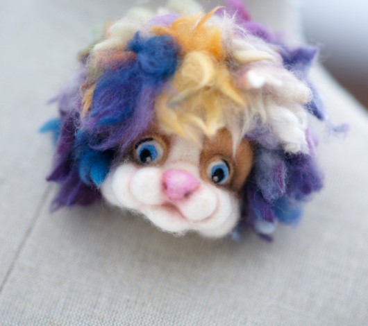 Brosza  &quot; LION Wool &quot; HERBE DESIGN