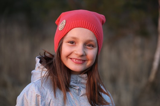 Dzianinowa czapeczka RASPBERRY RED BEANIE Le petit cochonnet