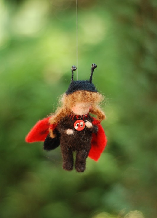 karuzele i girlandy do łóżeczka Leśna Wróżka Bieronka - Waldorf toys