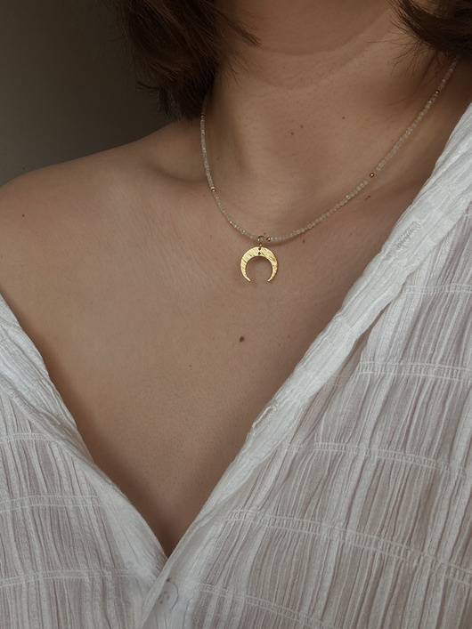 naszyjniki - inne Naszyjnik Kamień Księżycowy i Księżyc