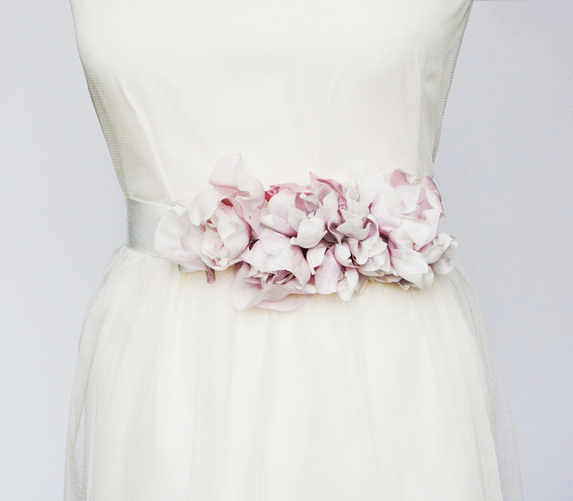 dodatki ślubne Pas ślubny z jedwabnymi kwiatami