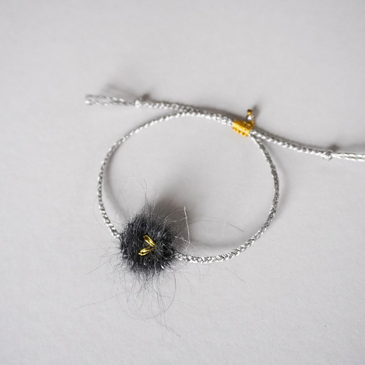 bransoletki - inne Regulowana bransoletka tkana ręcznie z serduszkiem